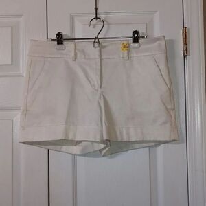 New York and Company 7th Avenue suiting Collection white dressy shorts  Sz 10